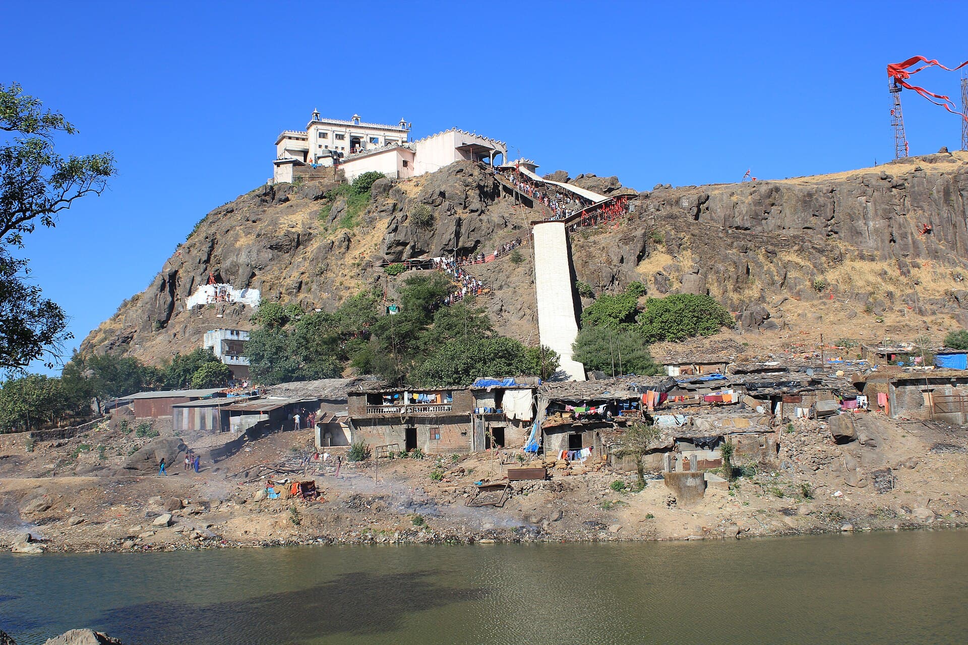 The Kalika Mata temple on top of Pavagadh hill, with the ropeway climbing the rock face